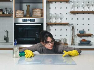 Kaj pomeni obsesivno kompulzivna motnja?